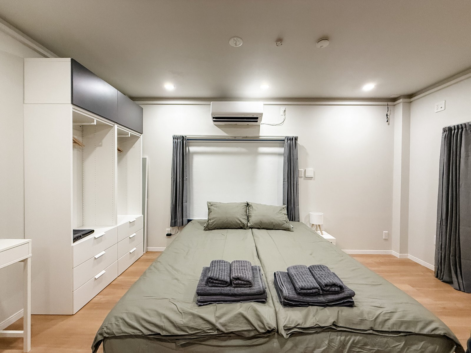 Bee House Higashi Nakano first floor