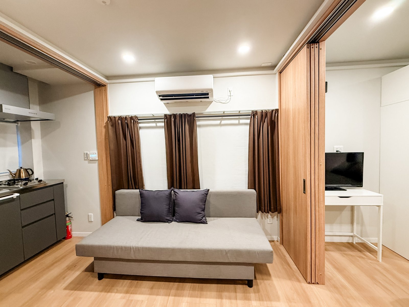 BEE HOUSE HIGASHI NAKANO Duplex photo 14